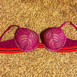 Victoria Secret Bombshell Bra